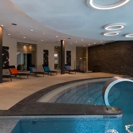 First Cap - Luxury 1br With Terrace In The Prestigious Development Of The French Riviera Antibes